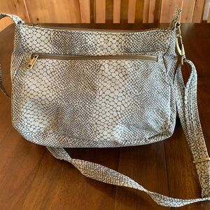 Travelon crossbody, shoulder bag. Like new!